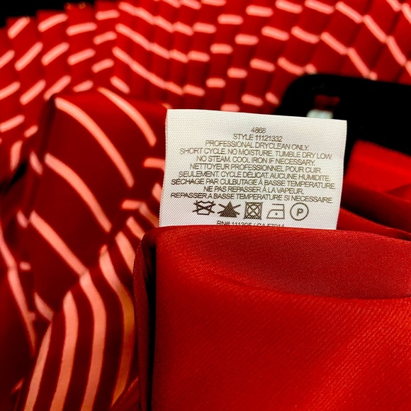 100% silk Tory Burch skirt - Picture 4 of 4